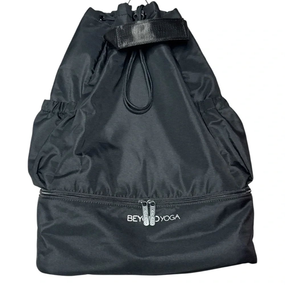 BEYOND YOGA BLACK CONVERTIBLE GYM BAG DRAWSTRING TRAVEL BACKPACK